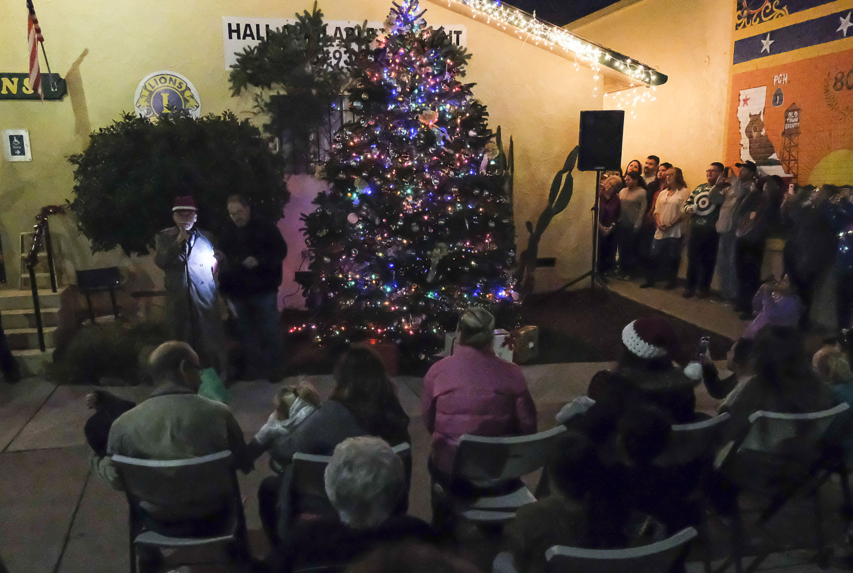 120117 Orcutt Tree Lighting 01.jpg
